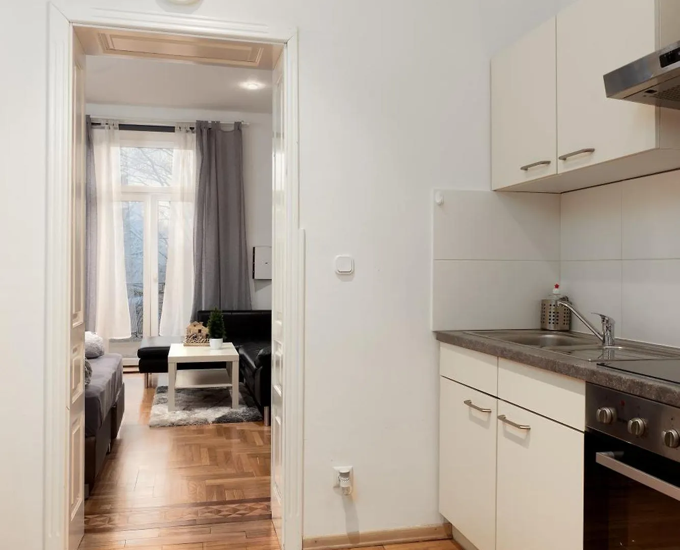 Schonbrunn Palace Apartments Free Parking And 24H Check-In Vienna