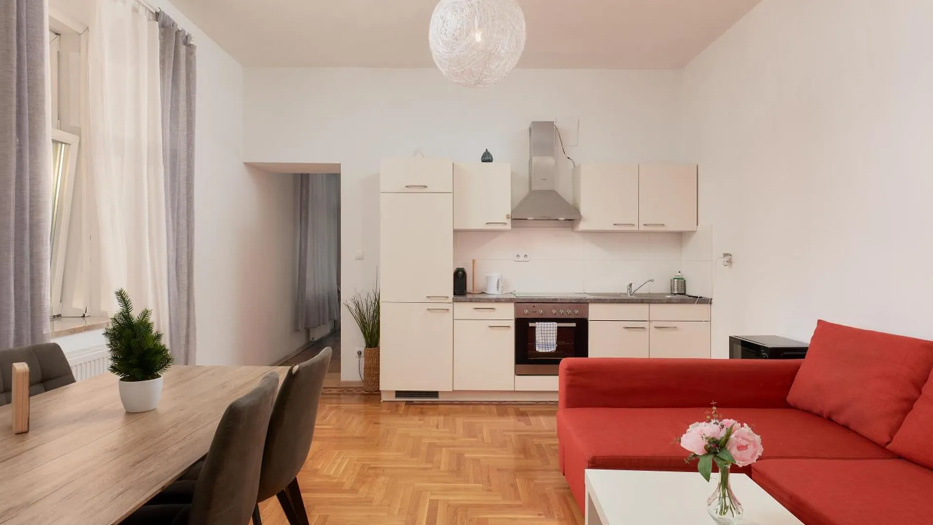 Schonbrunn Palace Apartments Free Parking And 24H Check-In Vienna Austria
