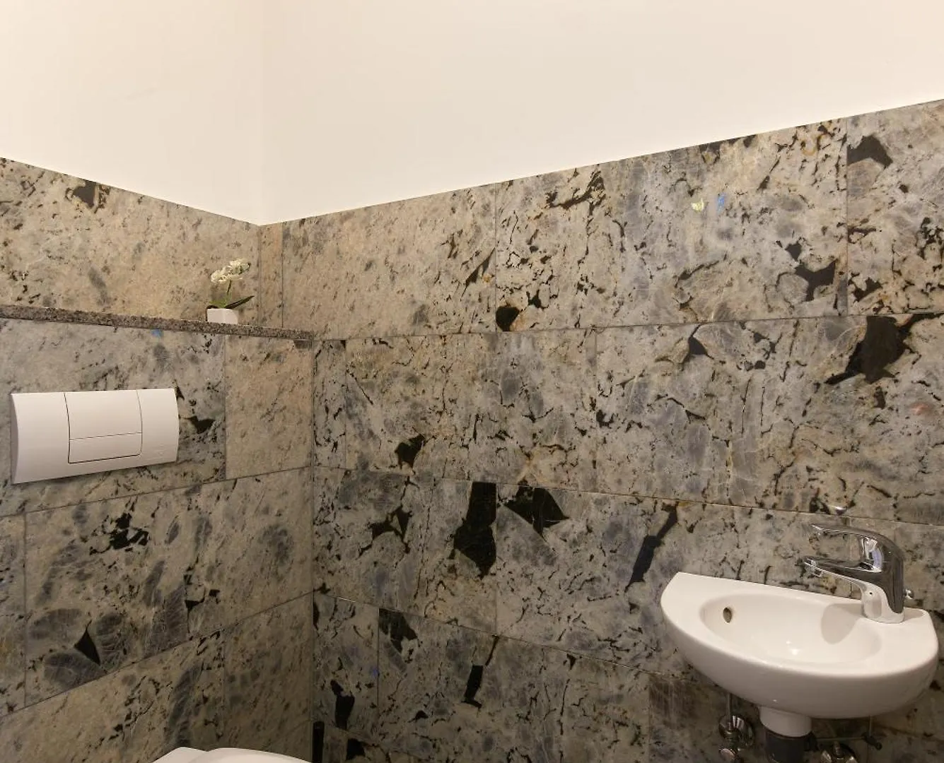 Schonbrunn Palace Apartments Free Parking And 24H Check-In Vienna