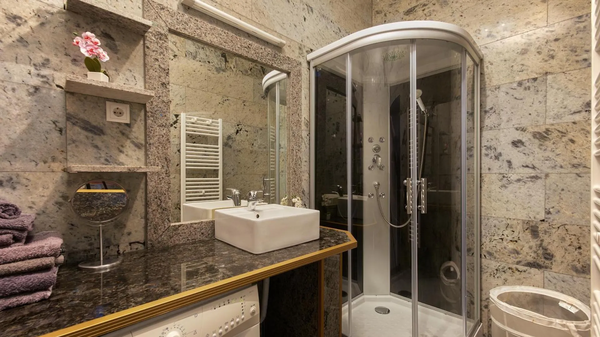 Schonbrunn Palace Apartments Free Parking And 24H Check-In Vienna